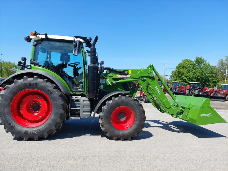 Tractors  Fendt 314 Vario Gen4 Tractor with Loader Photo